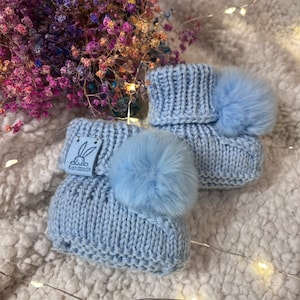 Newborn handmade baby booties Knitted baby slippers Knit baby booties Pure merino wool baby booties Knitted Baby shoes Pom pom booties
