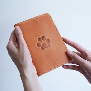 Leren dierenpaspoortomslag gepersonaliseerd, dierenpaspoortetui, op maat gemaakt leren huisdier gepersonaliseerd cadeau, (kerstcadeaus, verjaardagscadeau)