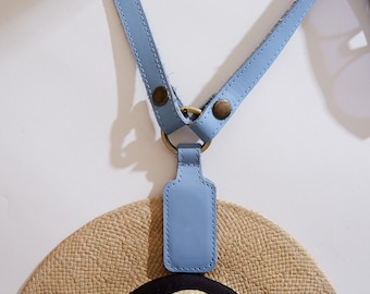 Leather Hat Clip for Bag, Travel Hat Holder Keychain, Hands Free Carrier for Backpack, Purse and Luggage