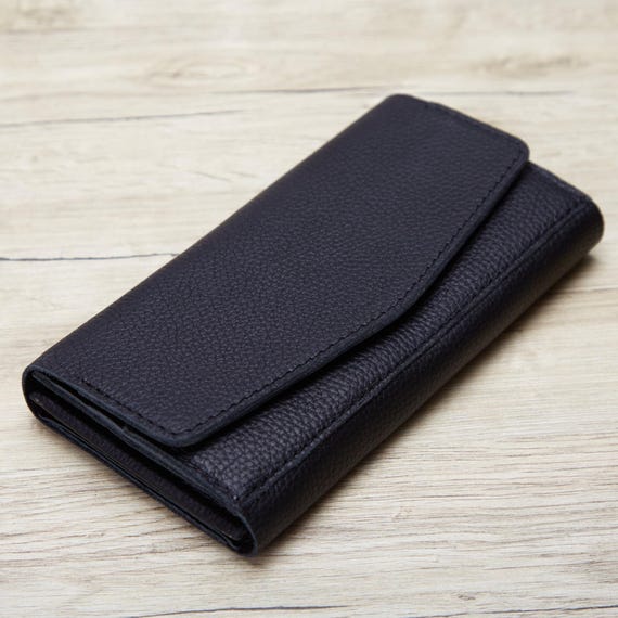 Slim Leather Wallet: Women’s Card Holder with Custom Initials Option, Elegant Wallet for Her