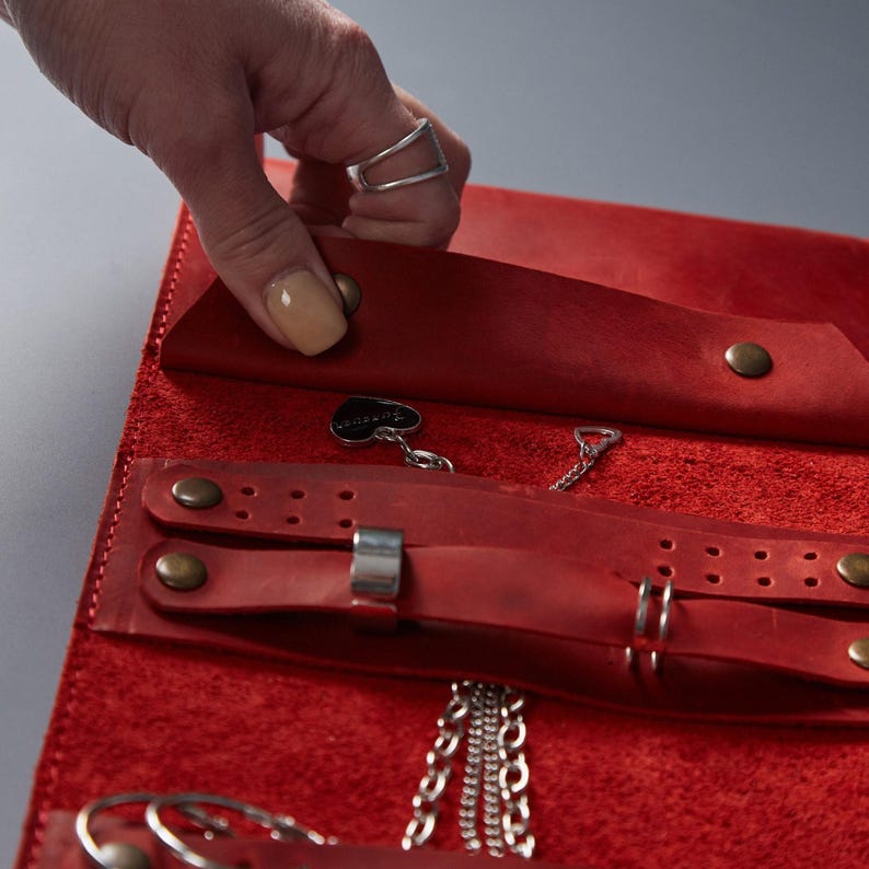 Leather Jewelry Roll for Bridesmaid Gift – Ring, Earrings & Bracelet Organizer, Travel Jewelry Case image 3