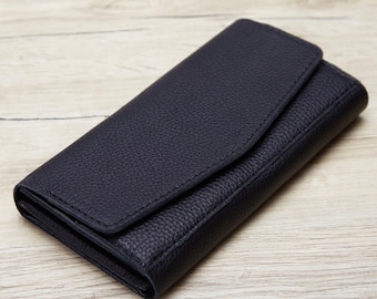 Large Capacity Leather Wallet: Long Travel Purse for Passport, Cash, Cards and Coins