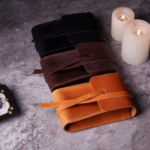 Custodia in pelle per tarocchi, custodia per mazzo di tarocchi, astuccio nero per tarocchi, astuccio oversize in pelle per tarocchi, astuccio in pelle per tarocchi, astuccio in pelle per tarocchi