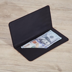 Billetera de cuero personalizada para restaurante / Tarjetero delgado de cuero negro con monograma / Billetera tipo sobre con logotipo grabado