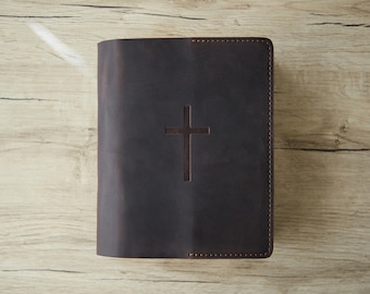 Individuell gestalteter Bibeleinband aus Leder: Personalisierter Buchumschlag, Bibelhülle, religiöses Geschenk