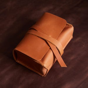 Porte-cartes de tarot en cuir élégant | Etui en cuir pour cartes Oracle | Support de tarot personnalisé | Outils de divination pour elle | Cadeaux de Noël