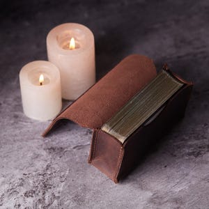 Gepersonaliseerde LEDEREN tarottas, tarotkaarthouder, tarotdekdoos waarzeggerij, gepersonaliseerd cadeau, spiritueel cadeau, cadeau voor haar
