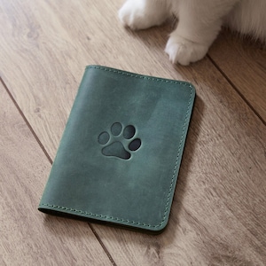 Funda de cuero personalizada para pasaporte de mascotas, billetera para pasaporte de perro, funda para pasaporte de gato, pasaporte de viaje para perro, accesorio para dueño de perro, regalo para dueño de mascota