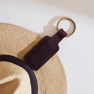 Genuine Leather Hat Clip Keychain: Travel Bag Accessory, Minimalist Holder