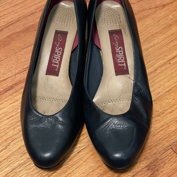 Vintage Easy Spirit low heeled pump