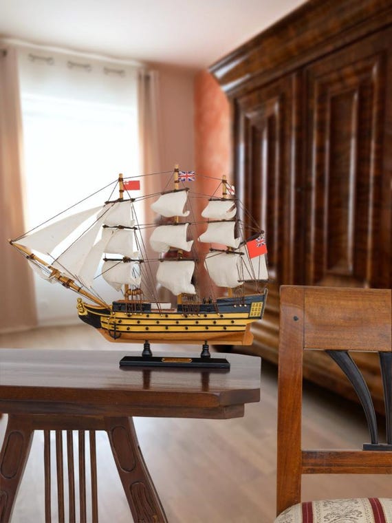 Maquette Bois Bâteau HMS BEAGLE sans voiles de