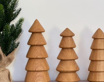 Árbol navideño de madera de cinco niveles: decoración artesanal de madera maciza