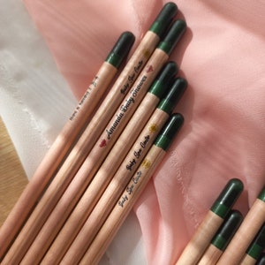 Penna per semi, Bomboniere per neonati, Regalo per la doccia per bambini, Regalo di nozze, Matita floreale, Matite personalizzate, ritorno a scuola, penna stampata, solo penna