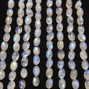 AAA+++ Rare Blue Rainbow Moonstone Gemstone, Ring Size 6x4mm Oval Shape For Jewelry Making Precious Quality Moonstone Cabochon Rainbow.!!89