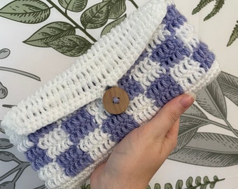 Crochet Nintendo Switch Case: Handmade Checkered Bag with Button