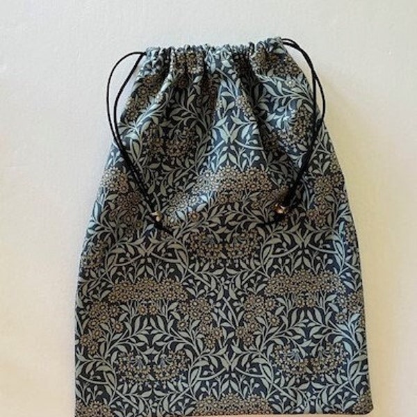 William Morris Fabric Shoe Bag 12 x 15 Inches Lined Lingerie Gift Project Storage Needlework  MICHAELMAS DAY