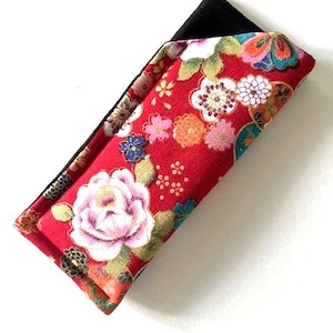Japanese Fabric Eyeglasses Case Reading/Sunglasses Padded Fabric     THE RED GARDEN