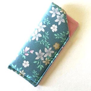 Eyeglass Case Reading/Sunglasses Padded Fabric  THINKING ABOUT SPRING