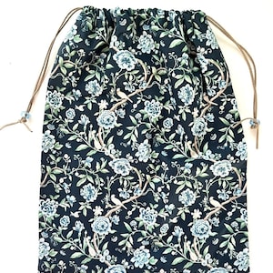 Shoe Bag 12 x 15 Inches Lined  Lingerie Gift Storage Utility Bag  CAMBRIDGE MANOR