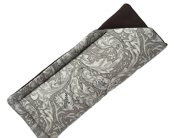 William Morris Fabric Glasses Case Reading Padded Fabric      A FOGGY MORNING