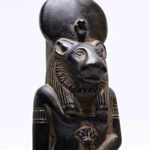 Statua egizia di Sekhmet fatta a mano, dea egizia antica in pietra nera, decorazione mitologica