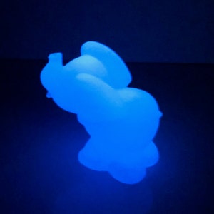 Elefante che si illumina al buio - Piccolo bagliore