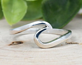 Sterling Silver Beach Jewelry Wave Ring, Wave Ring Womens, Surfers Oceans Nautical Ring, Waves Ring, Simple Plain Silver Wave Ring