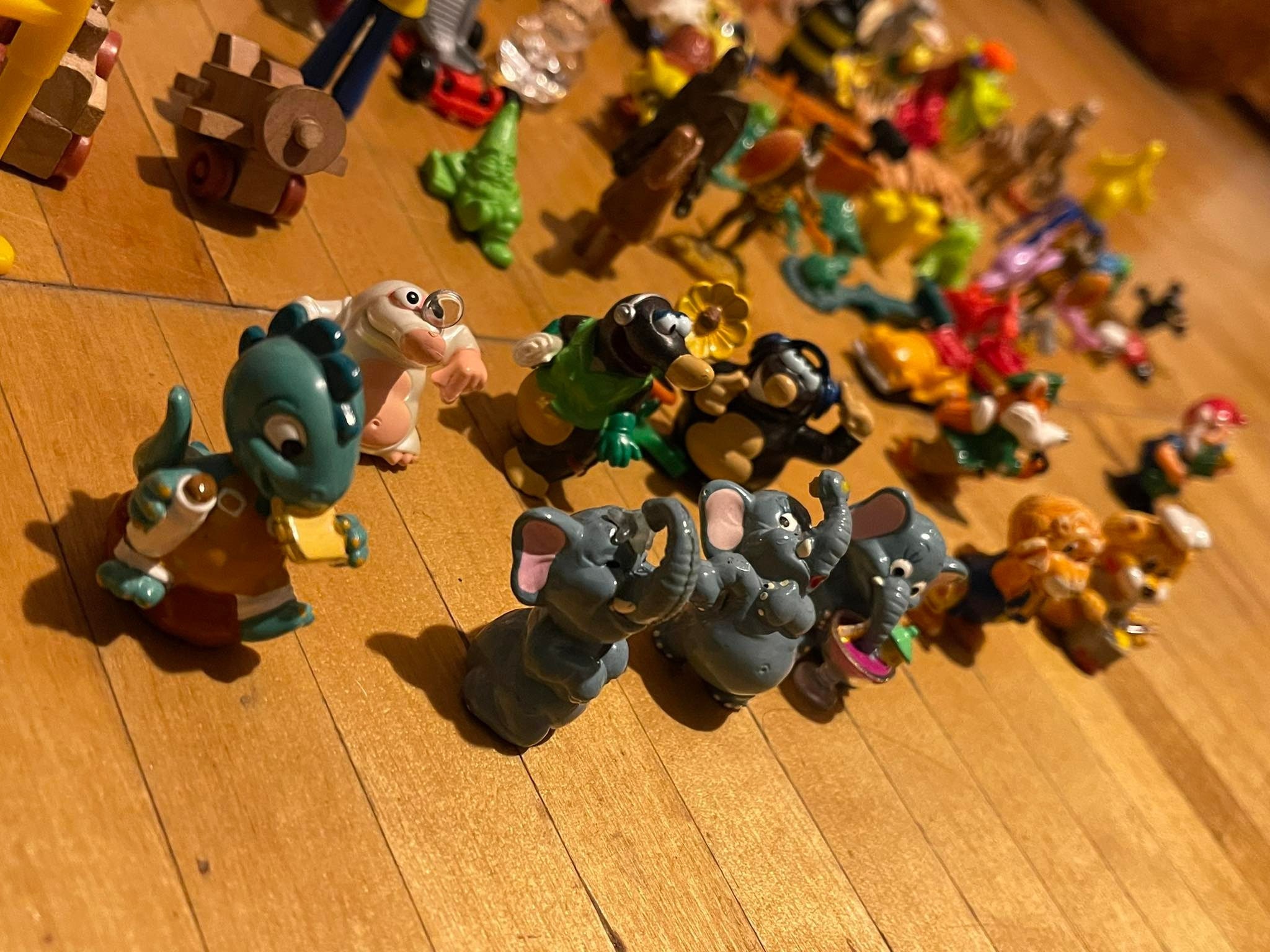 ヴィンテージ 大量 228 +20 個 キンダーサプライズ おもちゃ