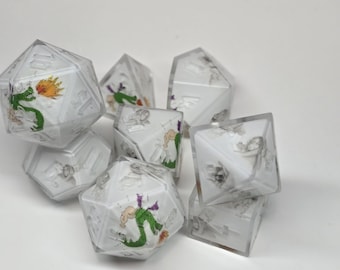 The Burninator! This is a full set with advantage (8 dice 2 D20s)