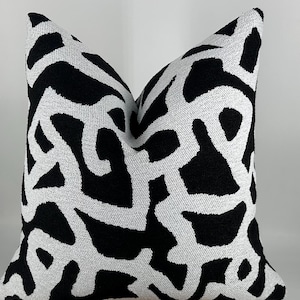 Handmade Black and White Abstract Pillow Cover,Modern Minimalist Decorative Cushion,Textured Geometric Throw Pillow,Halloween Gift,18x18