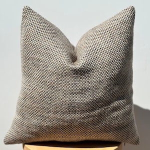 Brown and Beige Basketweave Woven Pillow Cover,Natural Linen Textured Thick Fabric,Brown and Beige Linen Pillow,Halloween Gift,20x20