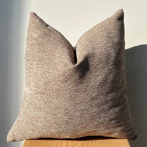 Trendy Brown and White Chenille Linen Pillow Cover,Soft Textured Chenille Pillow,Brown and White Mealy, Milky Coffee,Halloween Gift,20x20