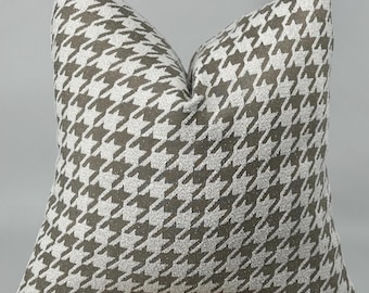 Taupe Houndstooth Pillow Cover, Neutral Throw Pillow, Farmhouse Cushion Cover, Modern Rustic Decor, Decorative Accent Pillow