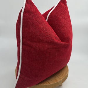 Rode luxe linnen met witte linnen biezen, sierkussen, kerstkussens, herfstdecor, 20 x 20