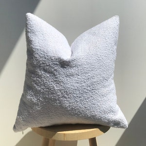 Weißer Boucle-Kissenbezug, strukturierter superweicher Kissenbezug, Boucle Euro Sham, handgemachtes Kissen, Boho Home Decor, Bouclé-Kissen, Muttertag