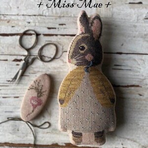 Maggie Mae - Animal Cracker Series pattern by Stacy Nash