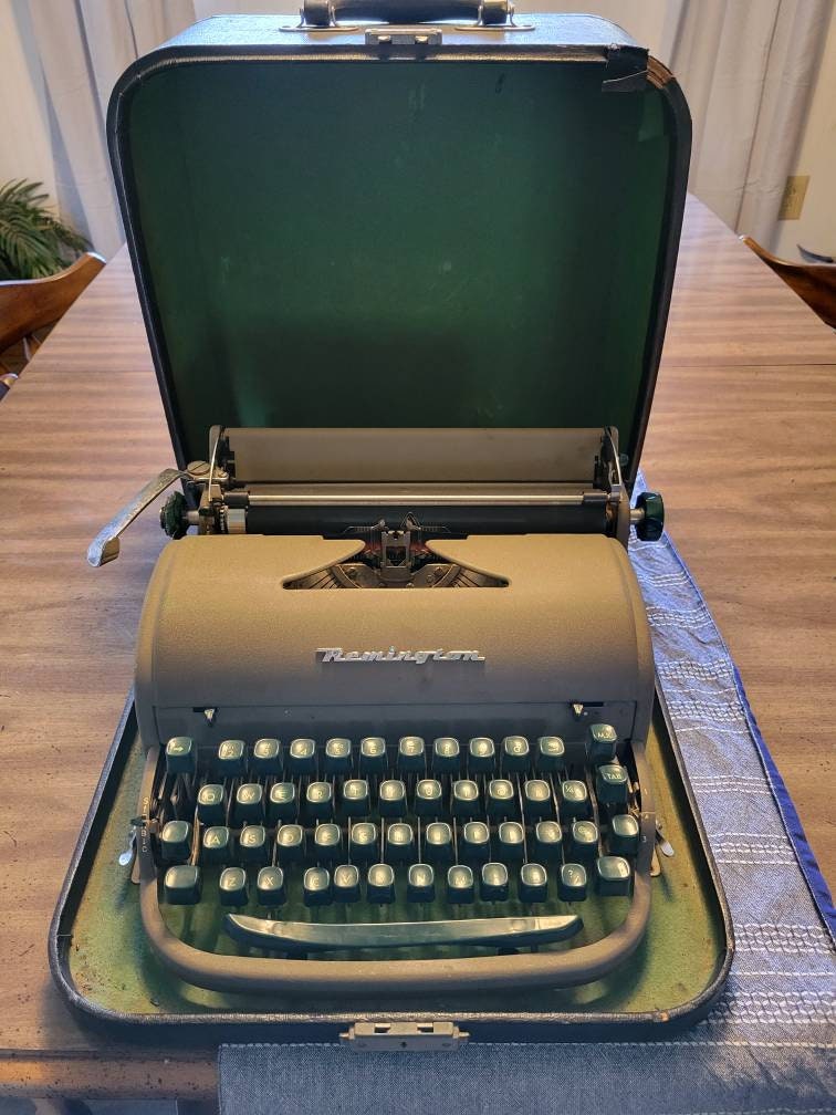 Remington Rand MODEL1 レミントンタイプライター Remington Rand Model 1 (1933-1941) - myTypewriter.com