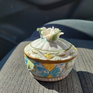 Vintage Magnolia Trinket Box
