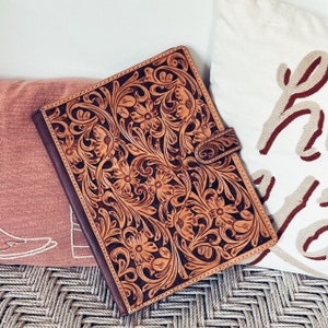 Hand Tooled Leather Portfolio, Leather Padfolio, Leather Legal Pad Portfolio, Leather Legal Pad Notebook, Tooled Leather Portfolio Envelope