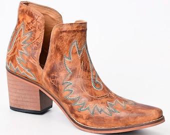 Cowboy Boots Women, Leather Boots, Womens Leather Booties, Basic Booties, Leather Boots, Ankle Booties, Women Boots