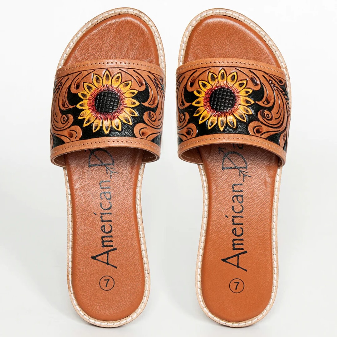 uspa leather sandals