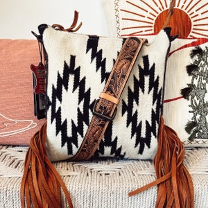 Western Hand Tooled Leather Purse, Leather Crossbody Purse, Cowhide Purse, Saddle Blanket, Genuine Cowhide, Leather Fringe