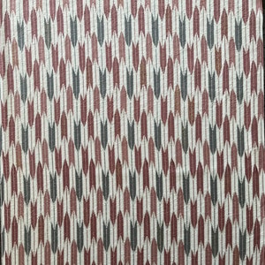 Vintage Silk Kimono Fabric: Grey, Pink Arrows & Gold Highlights (160cm x 36cm)