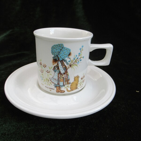 Simply Sweet Vintage Holly Hobbie Cup and Saucer 1978 Highly Collectable Rag Doll China Cup Coffee Cup Tea cup Doll RARE ITEM Tea party