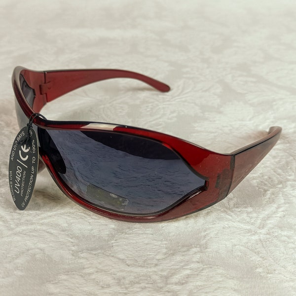 Lunettes de soleil vintage Y2K enveloppantes rétro en plastique rouge