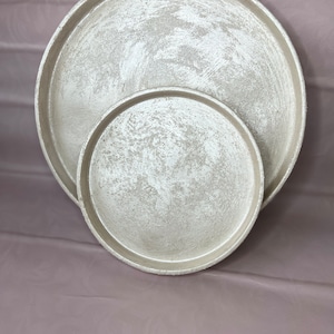 Circular Jesmonite Tray | concrete | pearly sandblasted | Decorative tray | Serving tray |Circular tray | gift tray