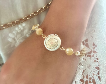 Unique Shell Bracelet Mermaid Aesthetic Seashell Charm Bracelet Crystal Shell Beaded Bracelet Beach Bracelet  Gold/Silver Shell Bracelet