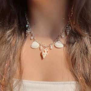 Snäckskal Escape Halsband | Sirensmycken | Snäckskal Sjöjungfru Kärnhalsband | Eleganta snäcksmycken i guld/silver | Unikt boho snäckskalhalsband