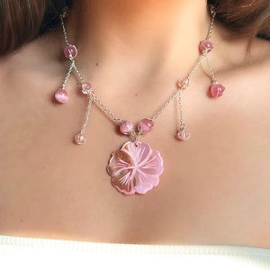 Aloha Pink Necklace Gold/Silver | Unique Hibiscus Jewelry | Mother of Pearl Necklace | Elegant Statement Piece | Flower Necklace