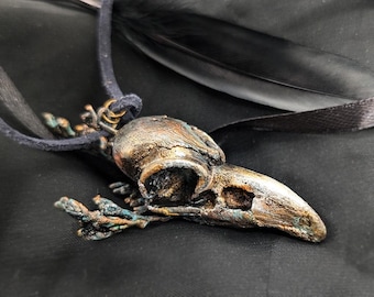 Steampunk Raven Skull Pendant - Totem Necklace with Feathers & Dried Flowers